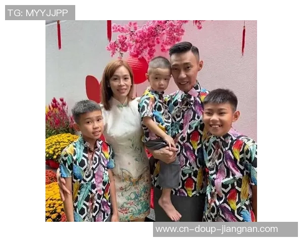 李宗伟晒全家福，花千万治好癌症迎43岁生辰，继续消瘦许下新希望