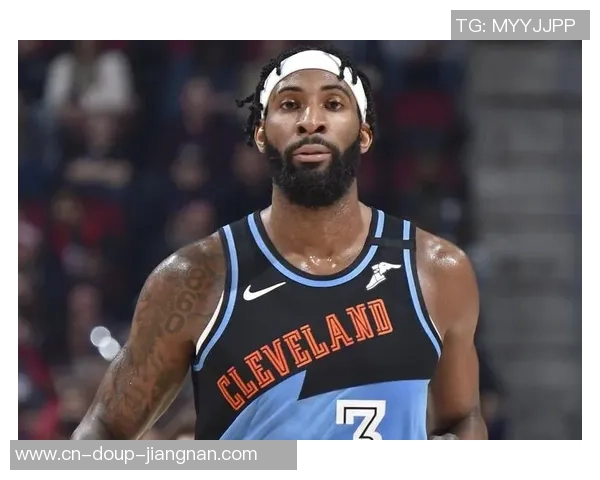 杨瀚森又多了个竞争对手！开拓者候补中锋成为打败雷霆的关键人物